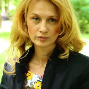 تصویر هنرمند Yuliya Romashina