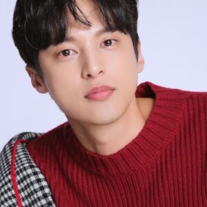 تصویر هنرمند Yoon Sun-woo