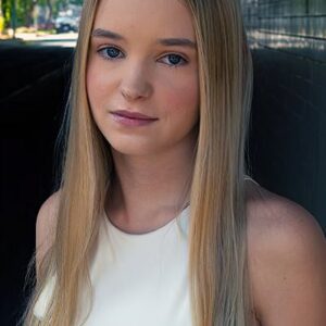 تصویر هنرمند Moxie Owens