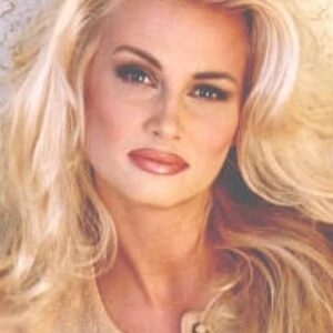 تصویر هنرمند Mary Ann Schmidt