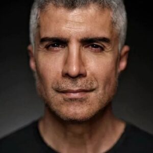 تصویر هنرمند Özcan Deniz