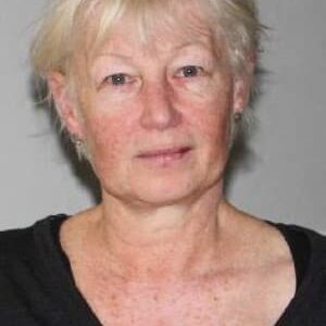 تصویر هنرمند Julia Lindig