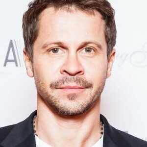 تصویر هنرمند Pavel Derevyanko