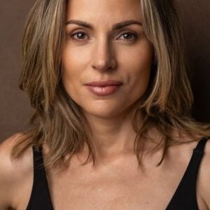 تصویر هنرمند Julia Denton