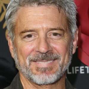 تصویر هنرمند Christopher Cousins