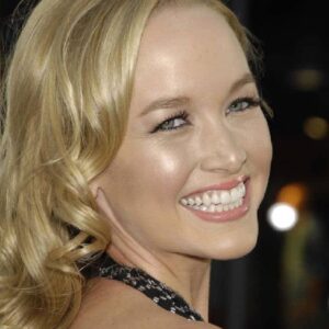 تصویر هنرمند Kelley Jakle