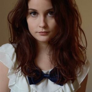 تصویر هنرمند Charlotte Levy