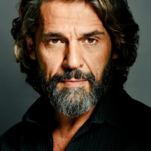 تصویر هنرمند Oscar Foronda