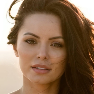 تصویر هنرمند Emelina Adams