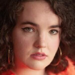 تصویر هنرمند Julia Quayle