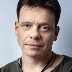 تصویر هنرمند Pavel Maykov