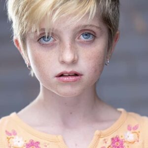 تصویر هنرمند Farrah Mackenzie