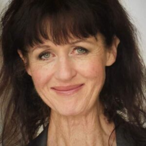 تصویر هنرمند Carmel McGlone