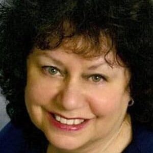 تصویر هنرمند Ellen Becker Gray