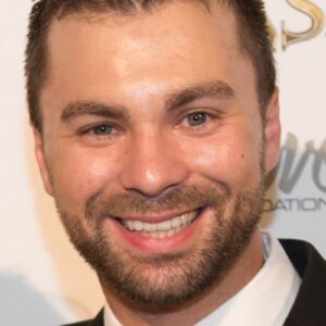 تصویر هنرمند Aaron Burns