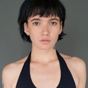 تصویر هنرمند Mia Artemis