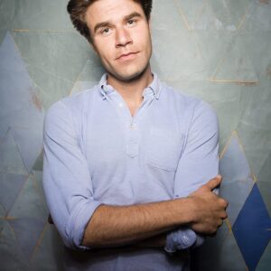 تصویر هنرمند Matthew Broussard