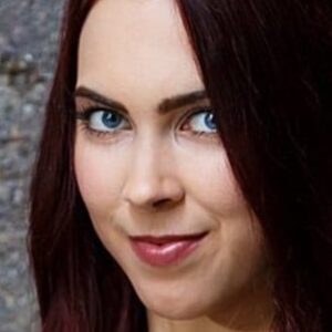 تصویر هنرمند Emma Coppersmith