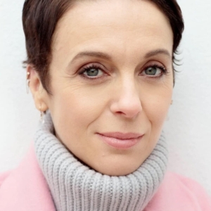 تصویر هنرمند Amanda Abbington