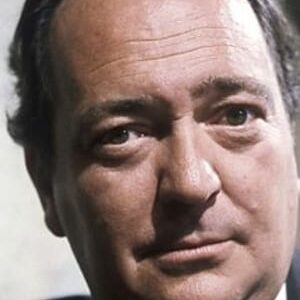 تصویر هنرمند Stratford Johns