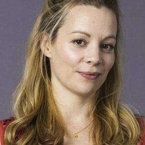 تصویر هنرمند Fiona Button