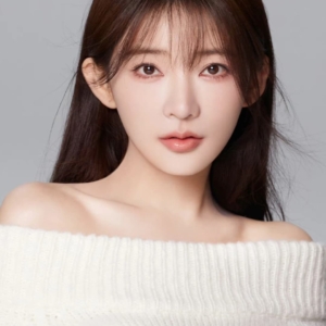 تصویر هنرمند Yang Yimo