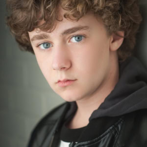 تصویر هنرمند Luke Roessler