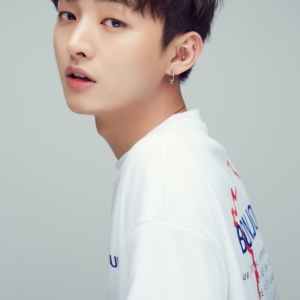 تصویر هنرمند Yoon Ji-sung