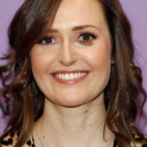 تصویر هنرمند Clare Dunne