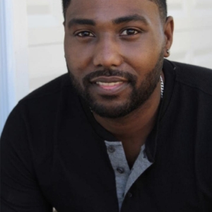 تصویر هنرمند Greg Tucker