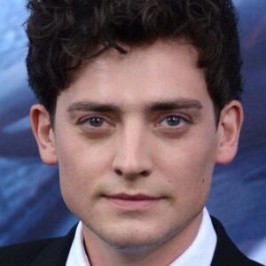تصویر هنرمند Aneurin Barnard