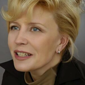 تصویر هنرمند Krystyna Janda