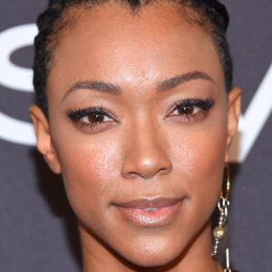 تصویر هنرمند Sonequa Martin-Green
