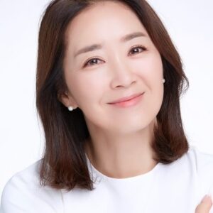 تصویر هنرمند Yun Yoo-sun