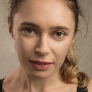 تصویر هنرمند Lizzie Annis