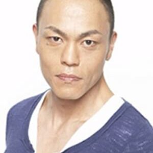 تصویر هنرمند Kenichi Mochizuki