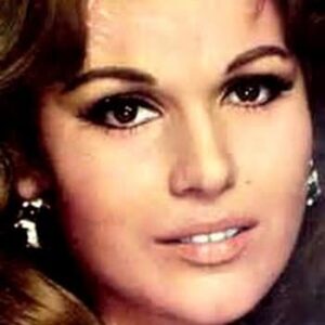 تصویر هنرمند Maria Latour