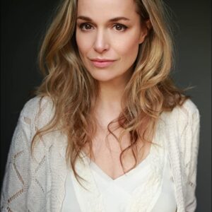 تصویر هنرمند Lucy Brown