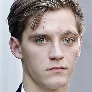 تصویر هنرمند Jonas Nay