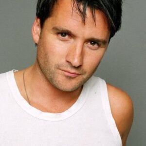 تصویر هنرمند Alastair Mackenzie