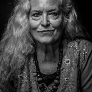 تصویر هنرمند Krisha Fairchild