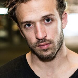 تصویر هنرمند Henri Esteve