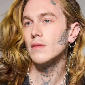 تصویر هنرمند Charity Kase