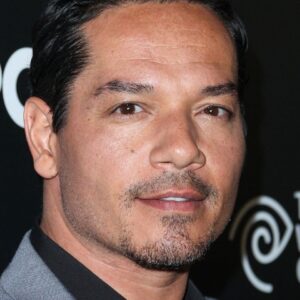 تصویر هنرمند Greg Serano