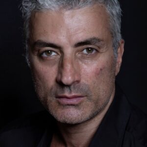 تصویر هنرمند Fabrizio Brienza