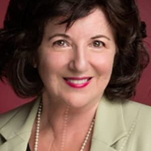 تصویر هنرمند Elaine Victoria Grey