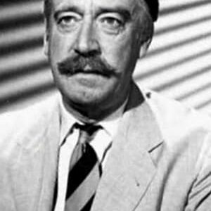 تصویر هنرمند Michael Trubshawe