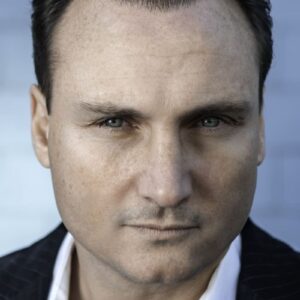 تصویر هنرمند Charlie Sara