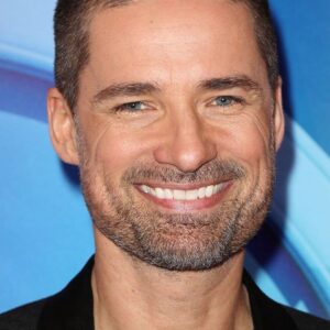 تصویر هنرمند Warren Christie