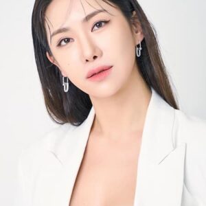 تصویر هنرمند Yeon Ye-rim